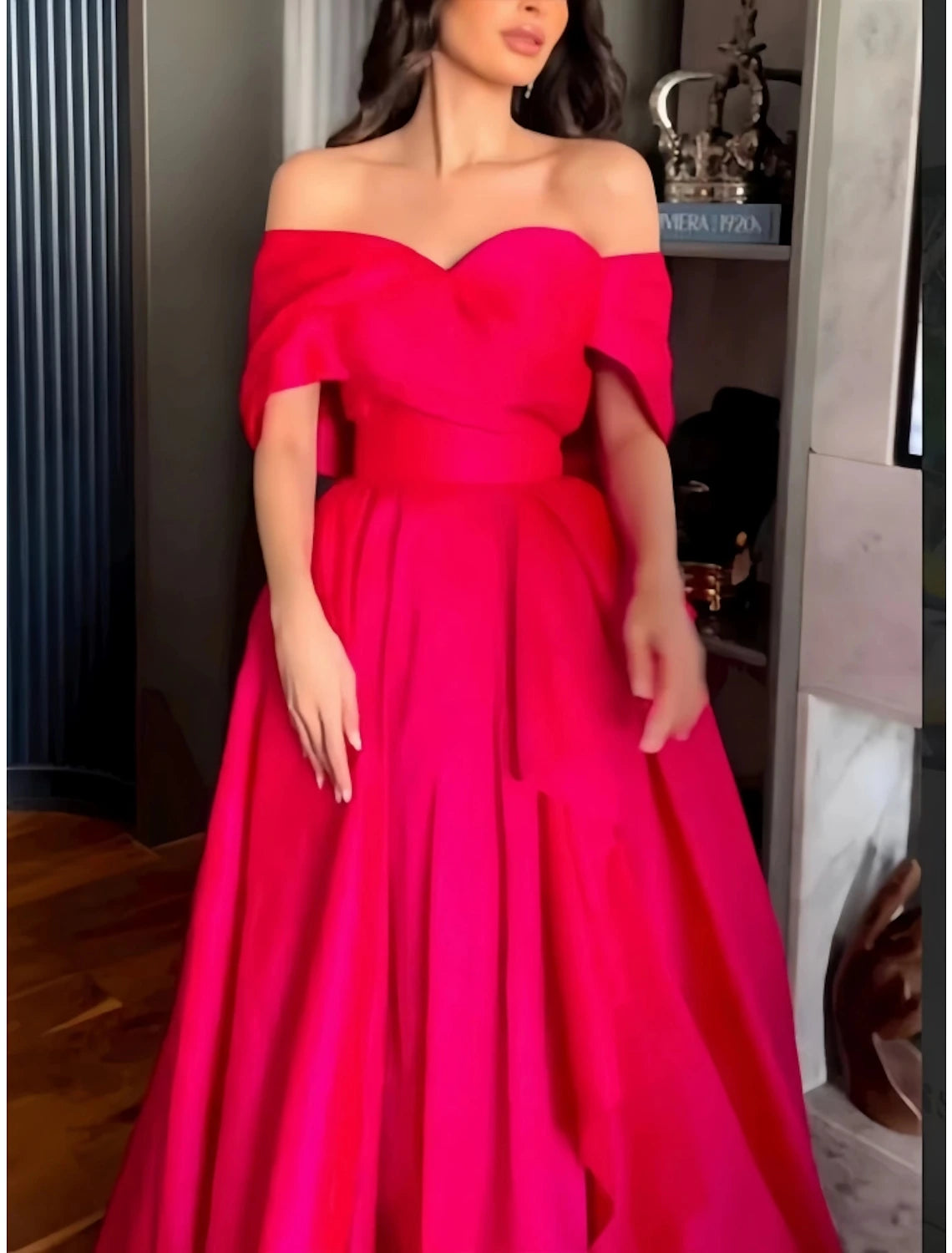 Luolandi A-Line Evening Gown Elegant Dress Formal Floor Length Christmas Red Green Dress Short Sleeve Off Shoulder Satin